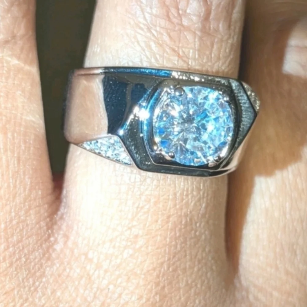 3ctw White Oval Moissanite Mens Wedding Ring In Sterling silver Sz 8